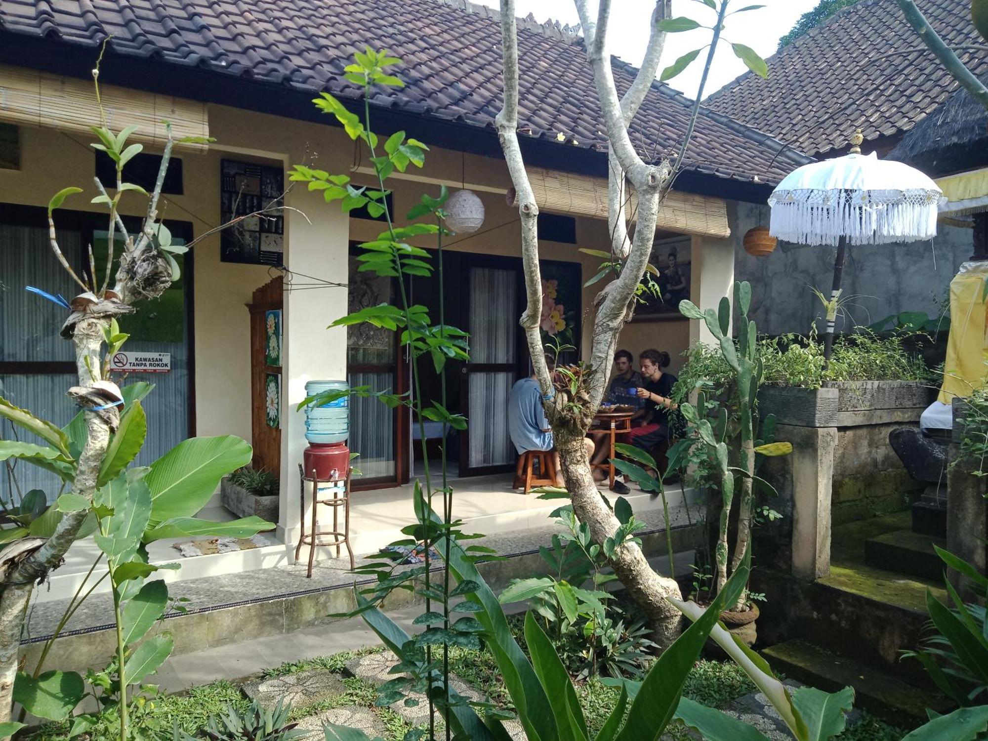 Bed and Breakfast Lionk Bali House à Ubud Extérieur photo