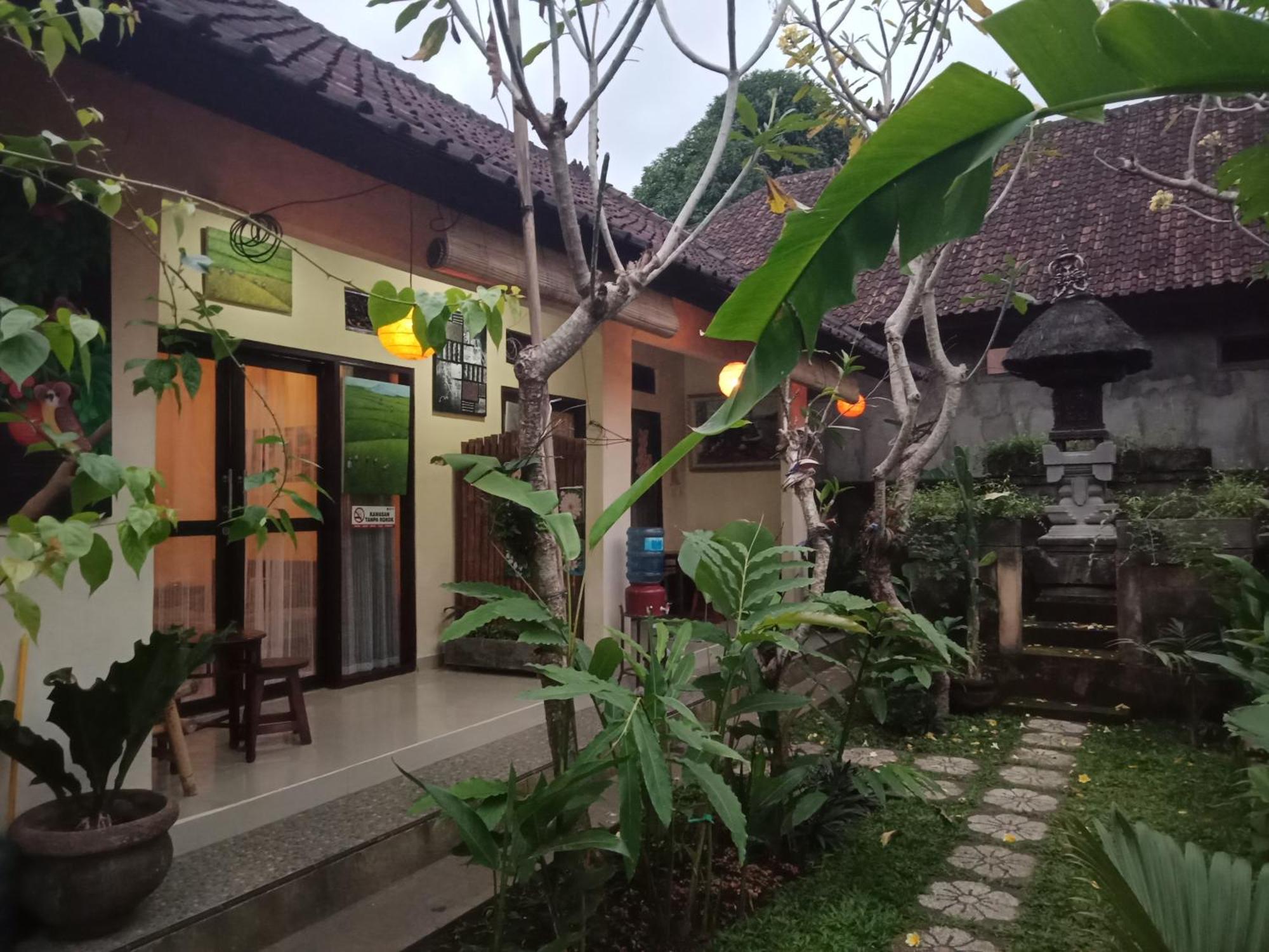 Bed and Breakfast Lionk Bali House à Ubud Extérieur photo